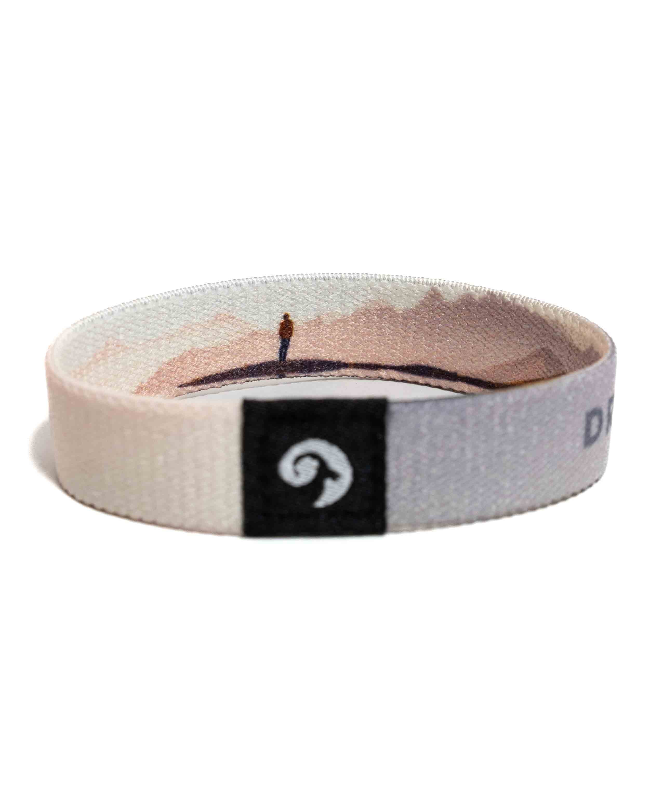 Dream Higher, Push Farther - Elastisches Armband
