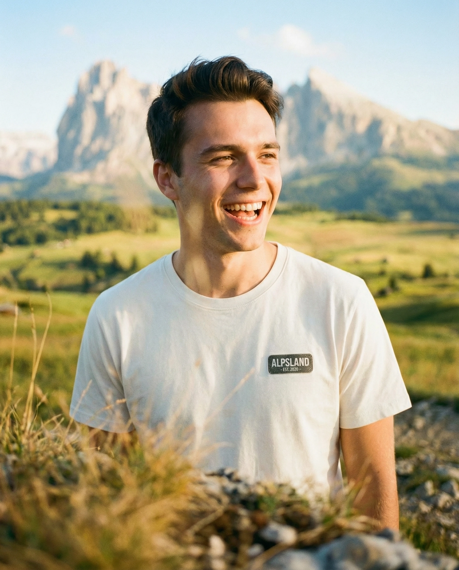 Respect the Locals Herren Bio T-Shirt – Alpsland – Wandern, Alpen, Natur, Outdoor