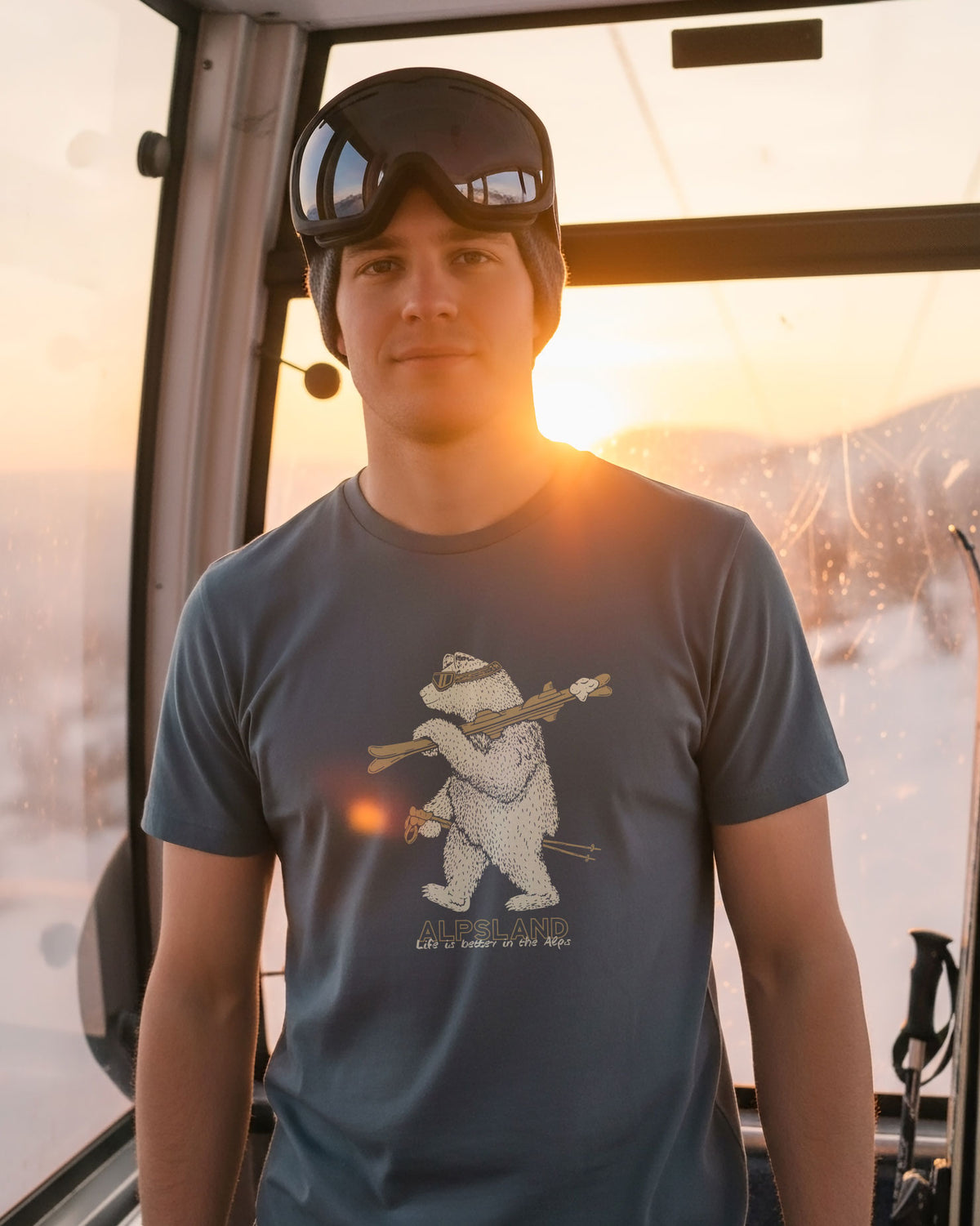 Bär mit Ski Herren Bio T-Shirt – Alpsland – Skifahren, Bär, Winter, Alpen