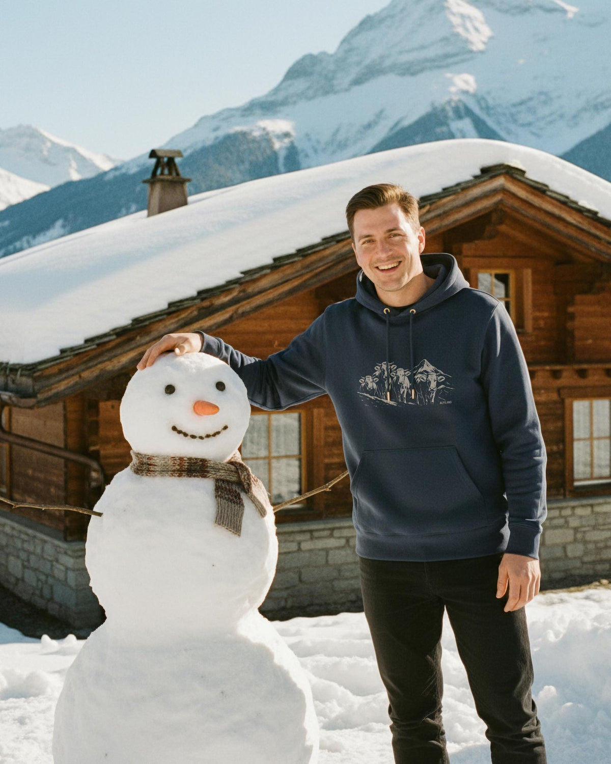 Kuhparade Unisex Hoodie Lifestyle – Alpsland – Wandern, Kuh, Alpen, Alm