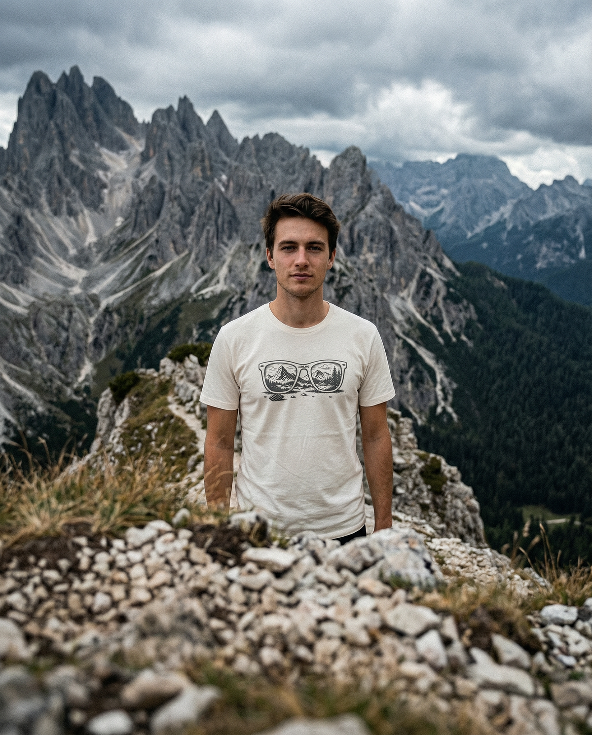 Alpenblick Herren Bio T-Shirt – Alpsland – Wandern, Berge, Alpen, Aussicht, Natur