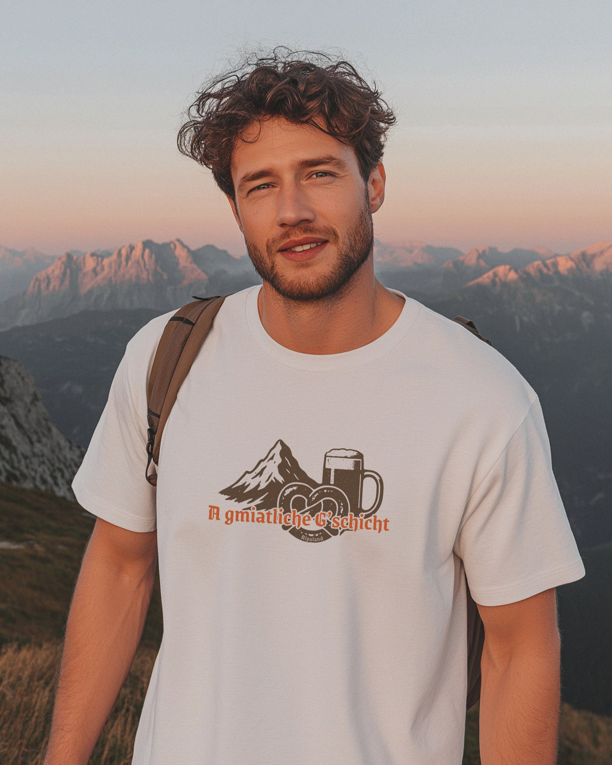 Gmiatliche Gschicht Herren Bio T-Shirt Lifestyle – Alpsland – Wandern, Bayern, Alpen