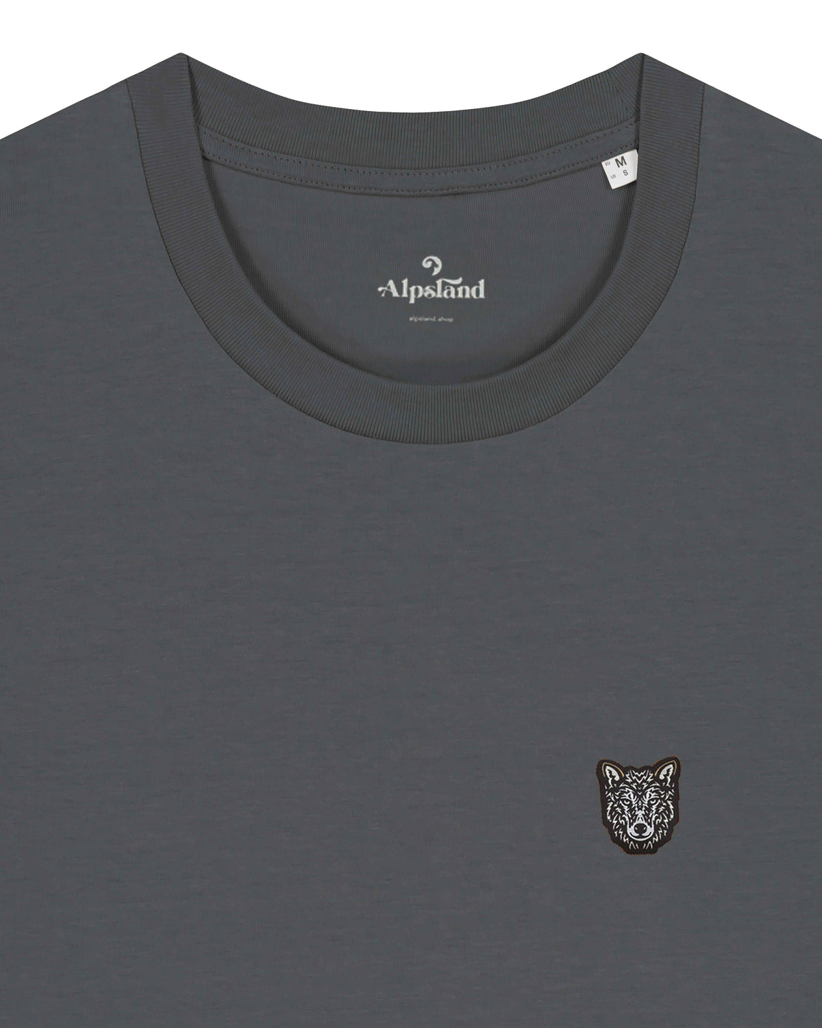 Wolf Badge Herren Bio T-Shirt – Alpsland – Wandern, Wolf, Badge, Natur
