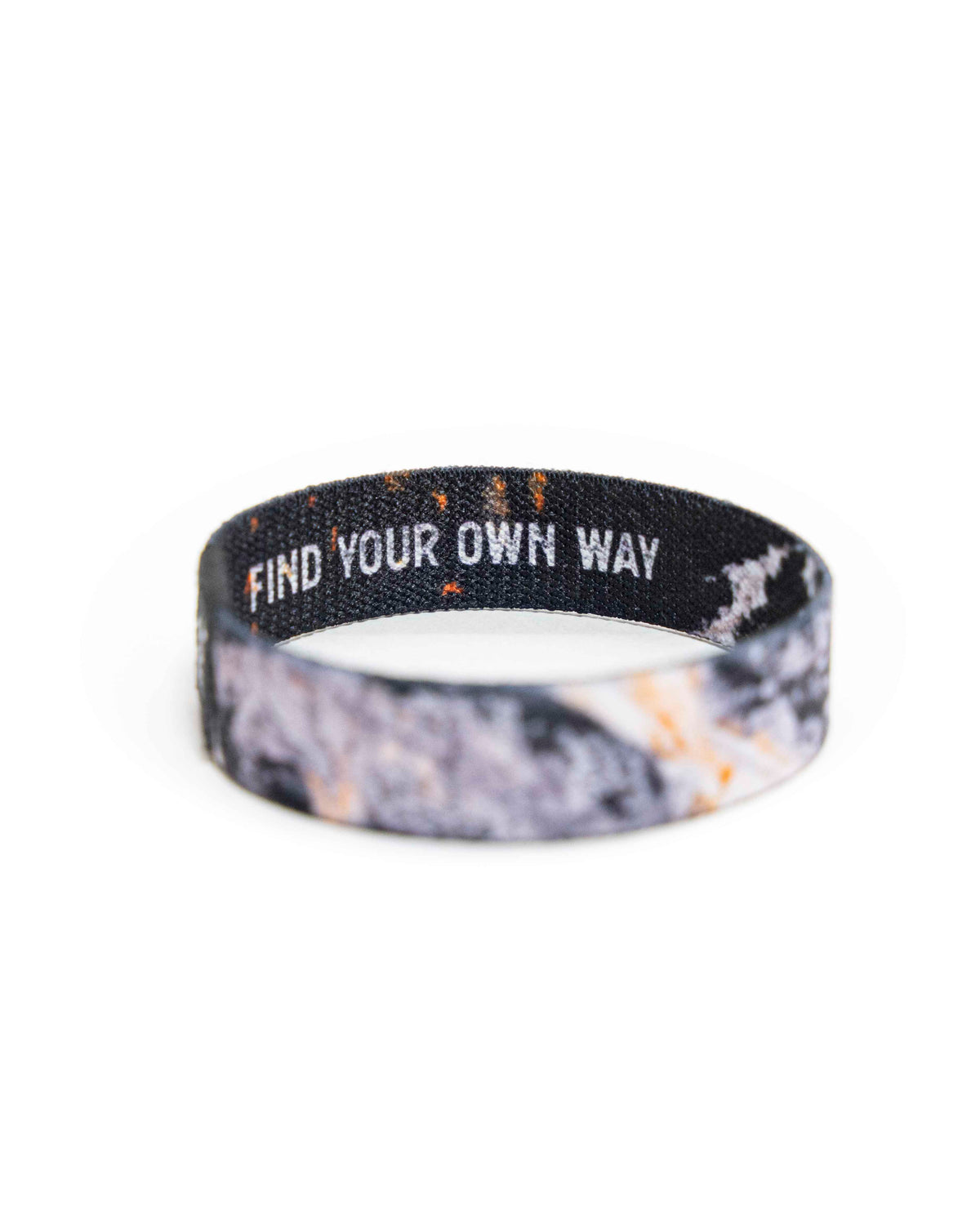 Find your own way Elastisches Armband – Alpsland – Motivation, Outdoor, Wandern