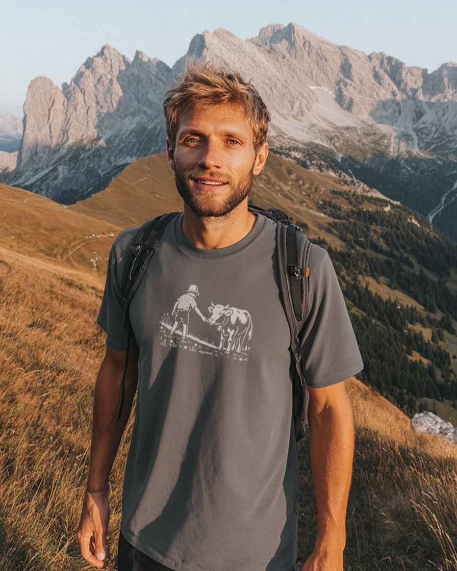 Freundschaft mit Kuh Herren Bio T-Shirt Lifestyle – Alpsland – Wandern, Kuh, Alpen