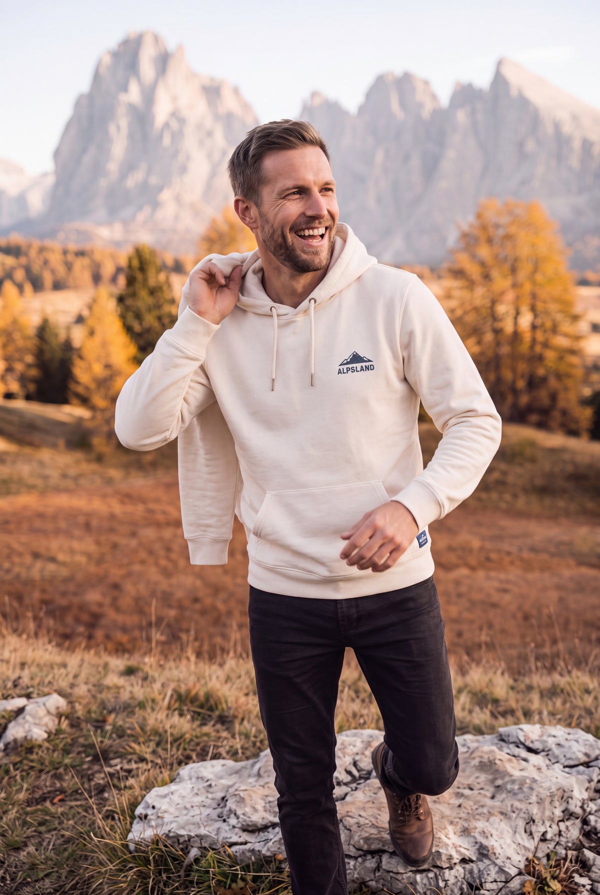 Mountain People – Unisex Organic Hoodie