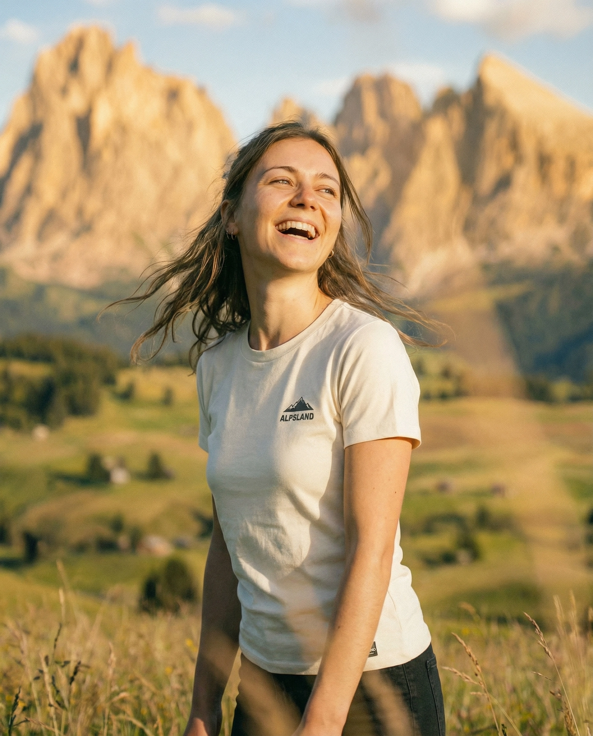Mountain People Damen Bio T-Shirt – Alpsland – Wandern, Berge, Alpen, Natur