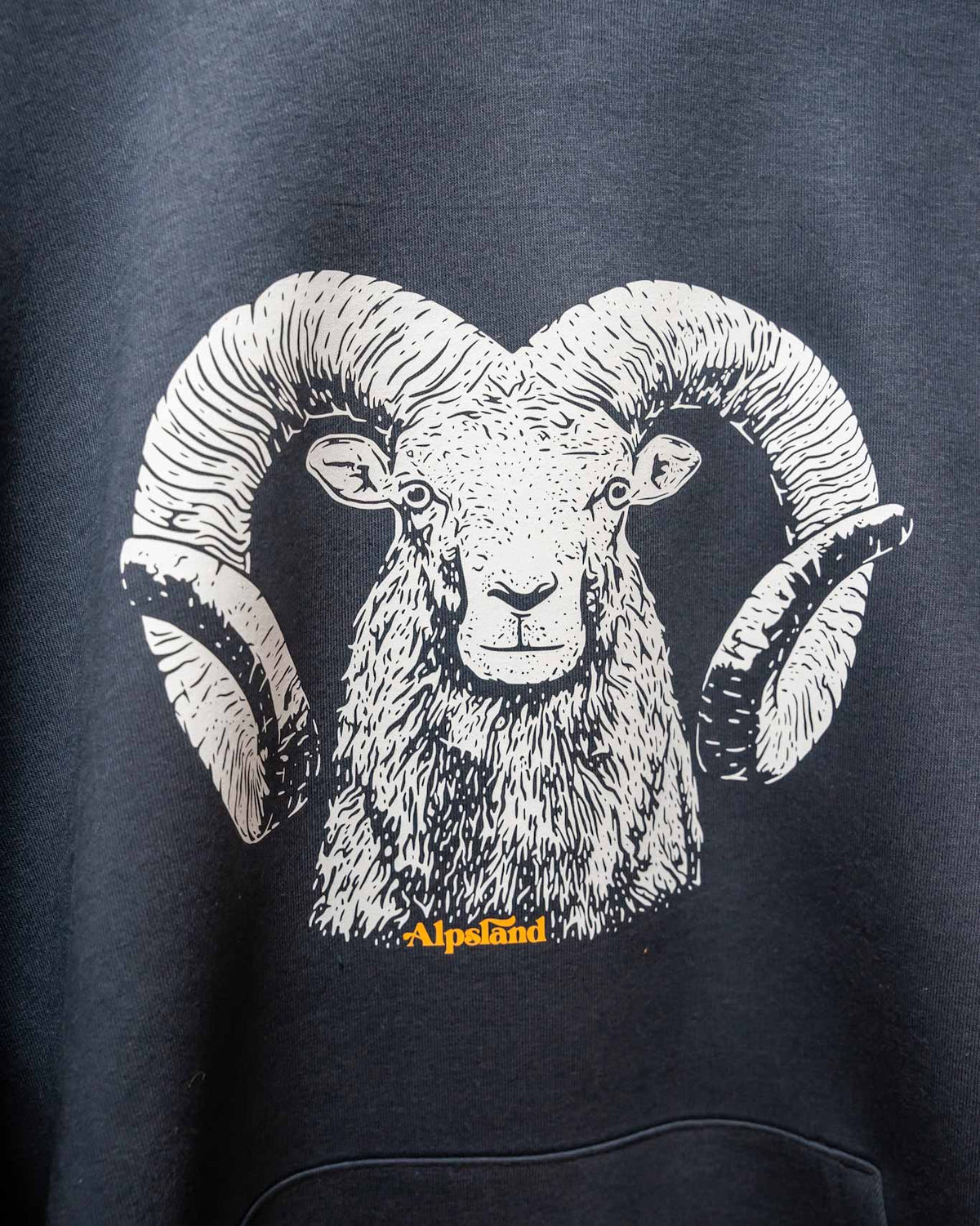 Bock Unisex Bio Hoodie – Alpsland – Wandern, Berge, Alpen, Humor