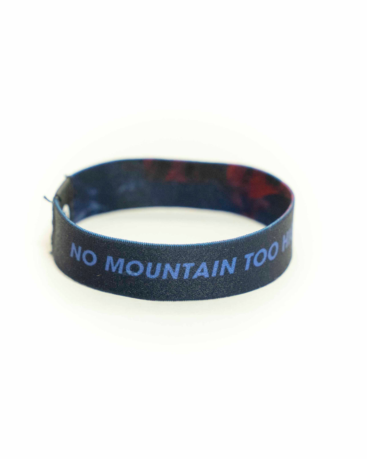 No mountain too high Elastisches Armband – Alpsland – Wandern, Bergsteigen, Motivation